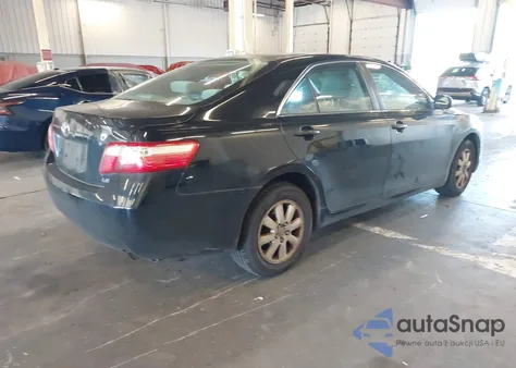 2008 Toyota Camry Le z USA, uszkodzony, nr VIN 4T4BE46K88R042058